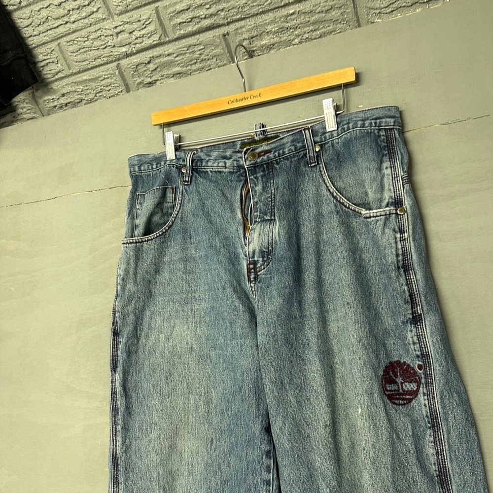 Timberland‎ Relaxed Fit Light Wash Denim Jeans Men's Size 36x34 Embossed Logo